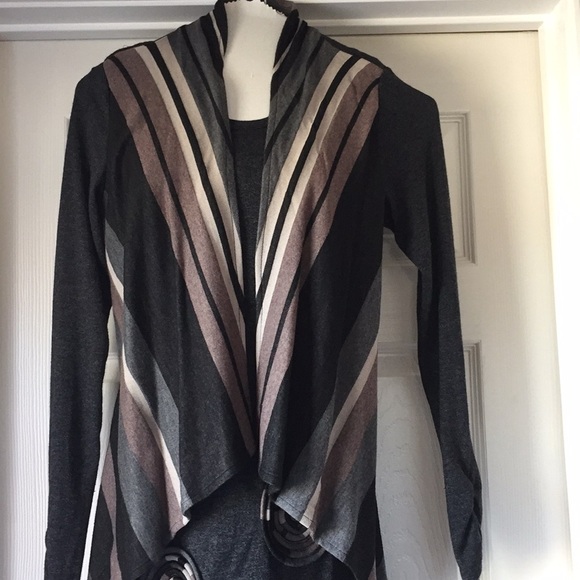 Simon Chang soft Knit Dress with Built in cardigan - Picture 4 of 6